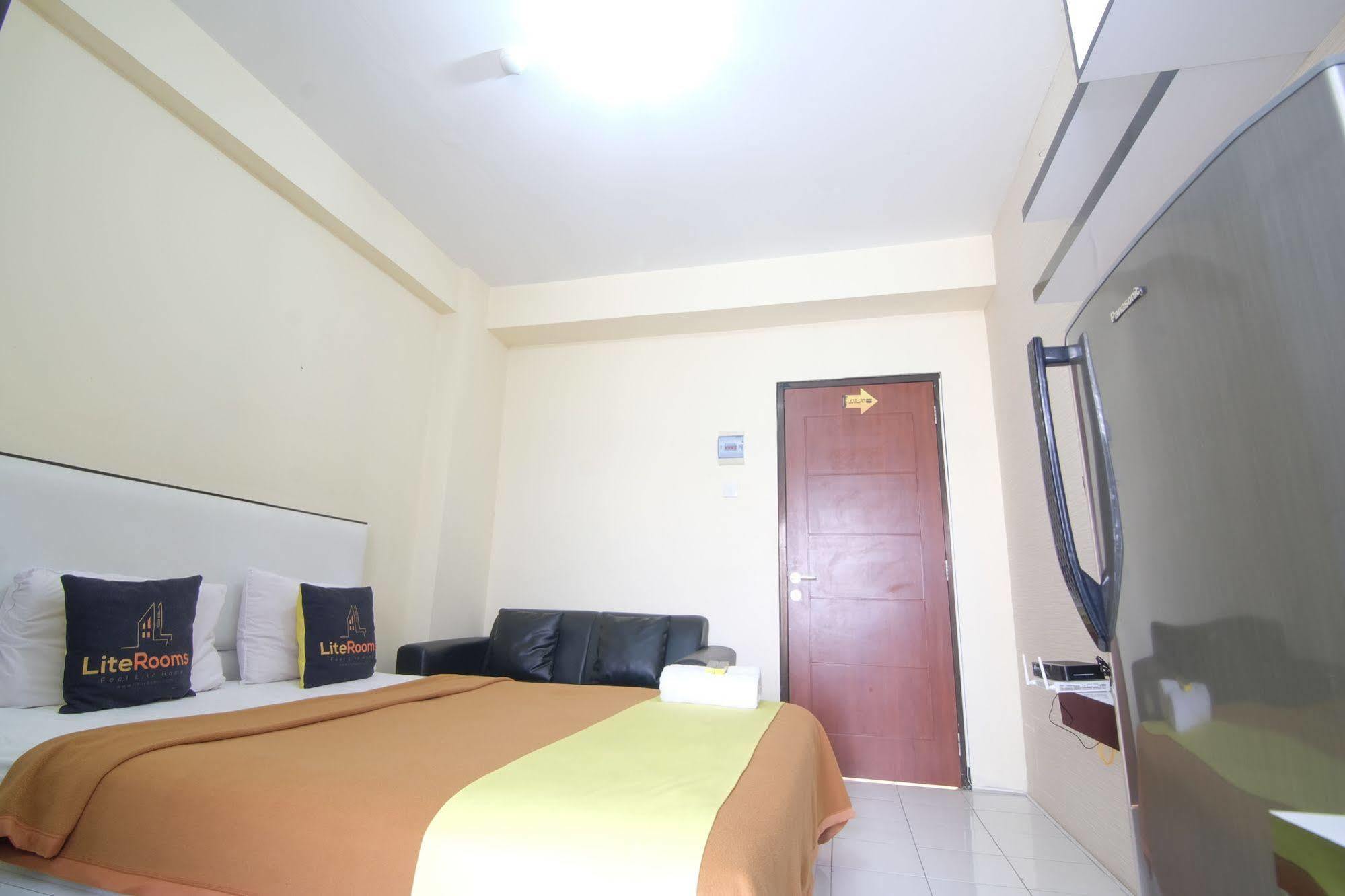 ไลต์ห้อง Aparthotel จาการ์ตา ภายนอก รูปภาพ