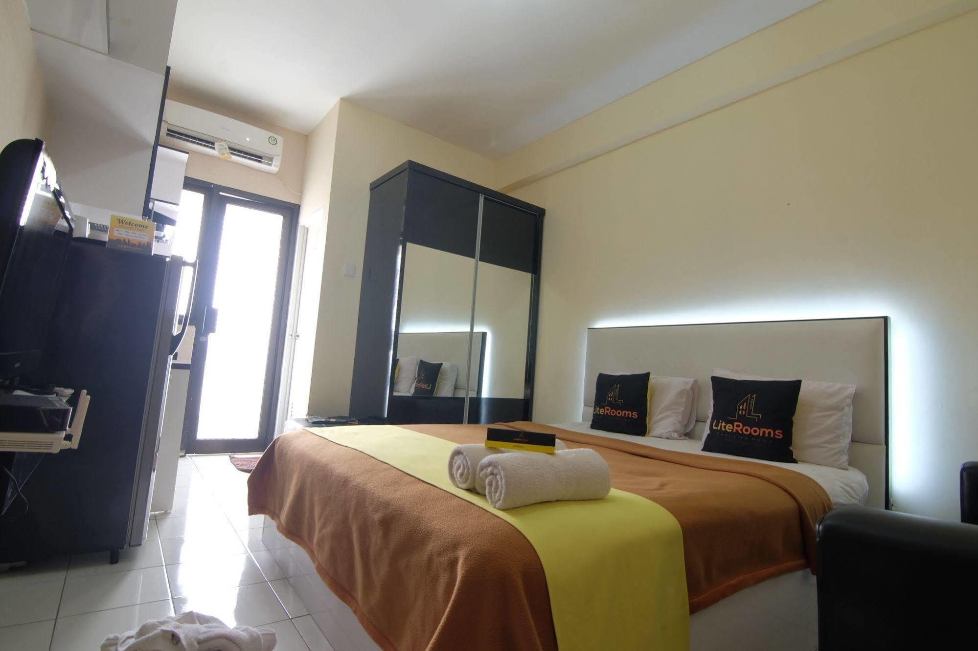 ไลต์ห้อง Aparthotel จาการ์ตา ภายนอก รูปภาพ