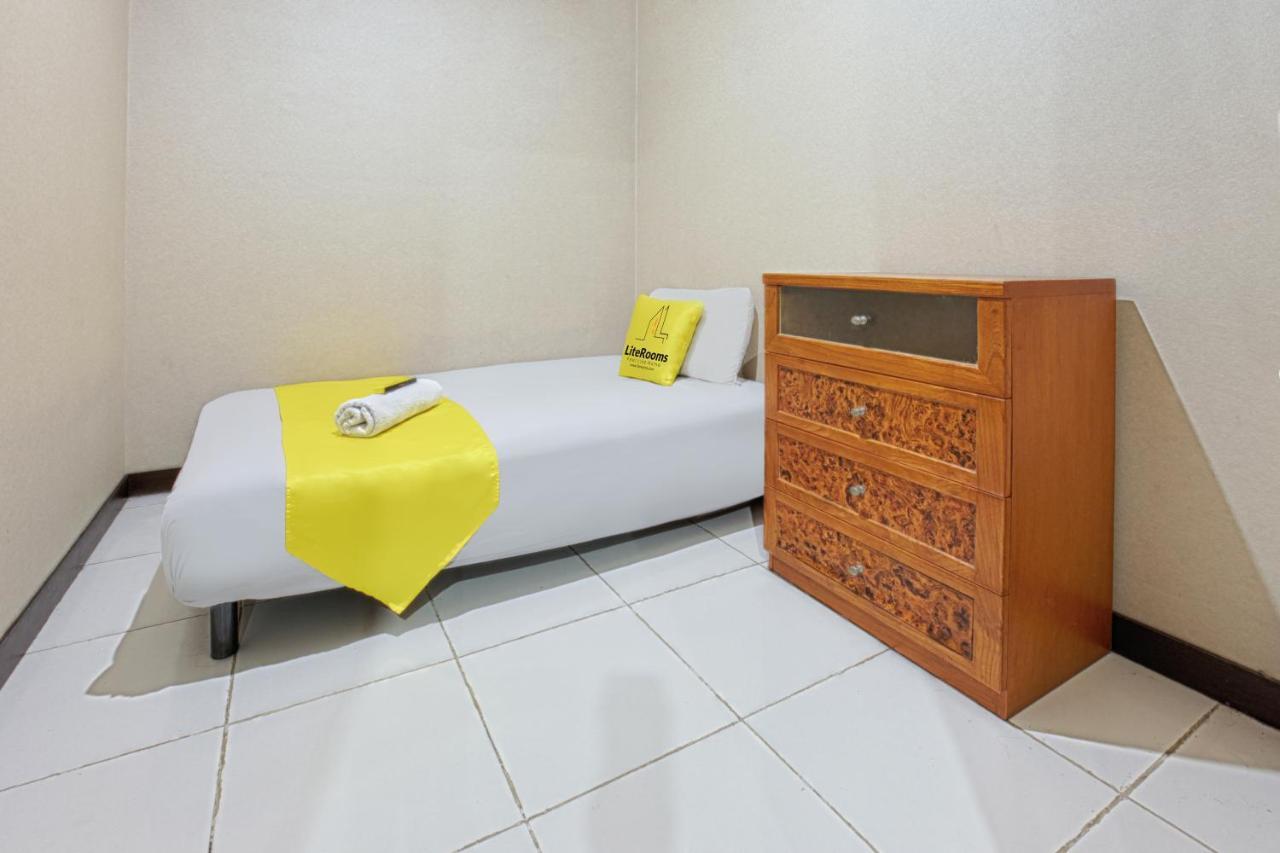 ไลต์ห้อง Aparthotel จาการ์ตา ภายนอก รูปภาพ